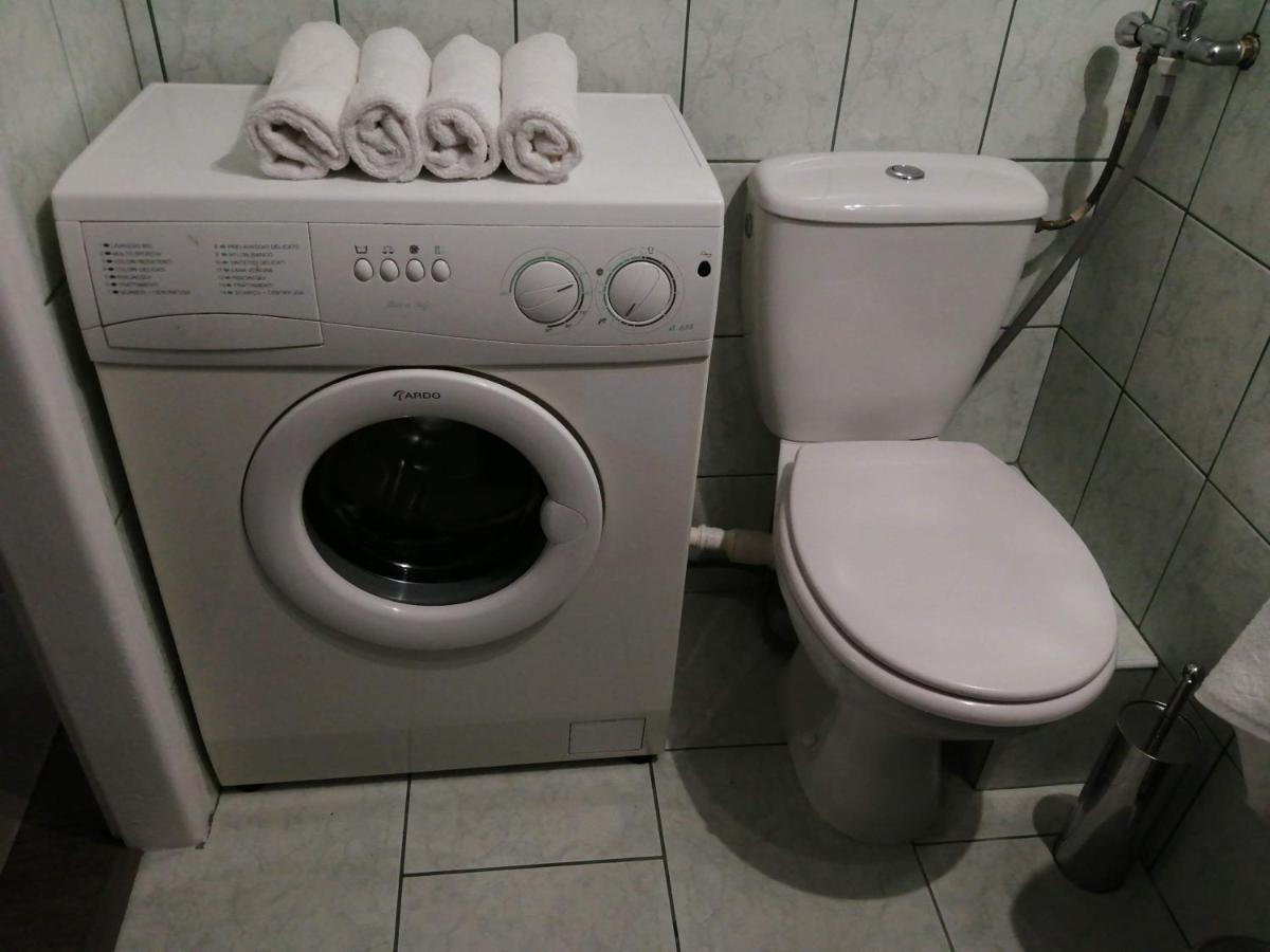 Self Check-In Targi Lotnisko Parking B Apartment Poznan Luaran gambar